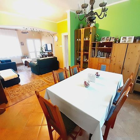 Livi Apartman Merevfalu Kerti Medencevel Fonyód Esterno foto